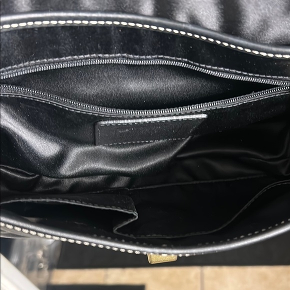 Coach Black and Gold Shoulder Bag with Sleek Design - Picture 4 of 6